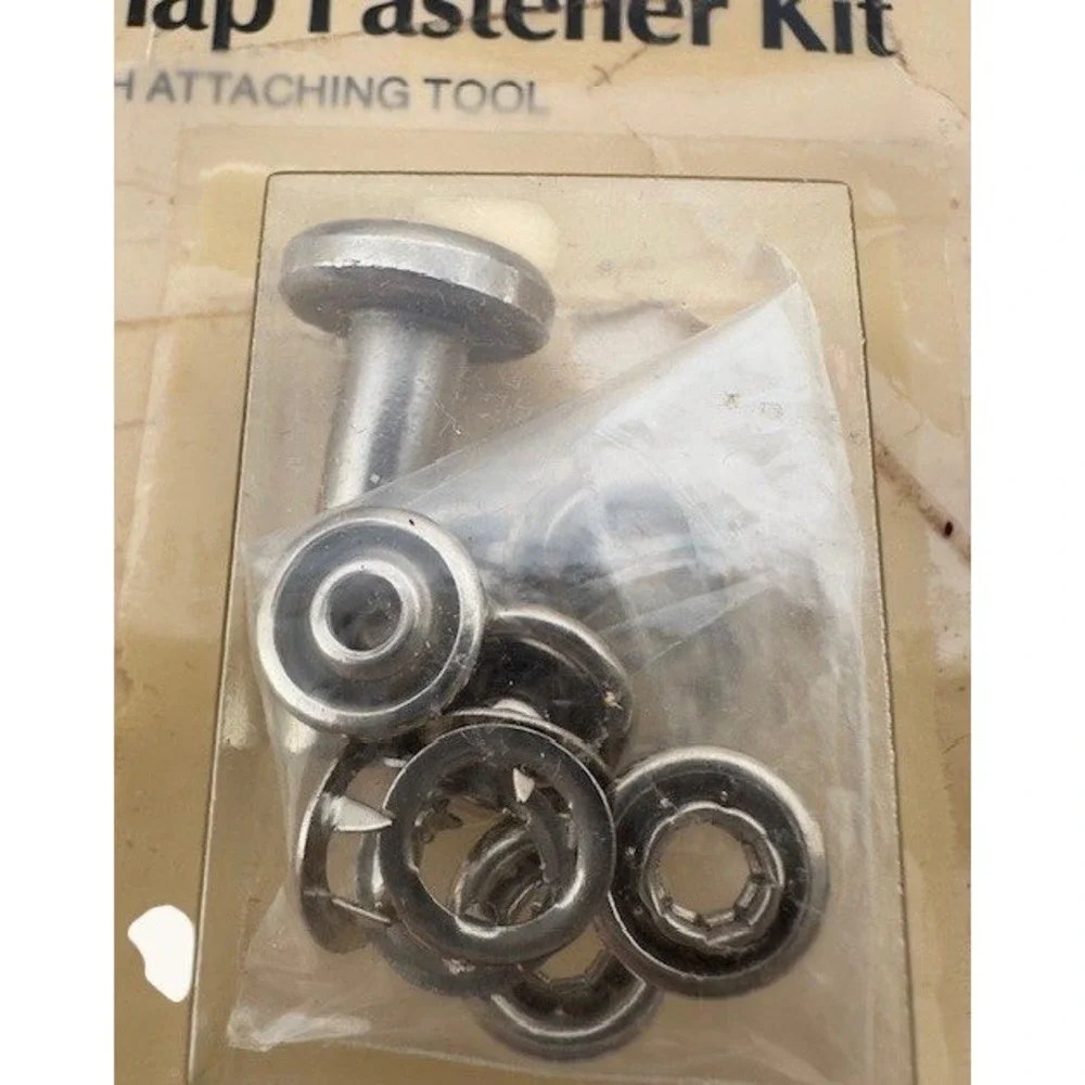 Dritz Snap Fastener Kit Size 16 7/16 Inch 11mm Silver Metal 4 Sets with Tool 670